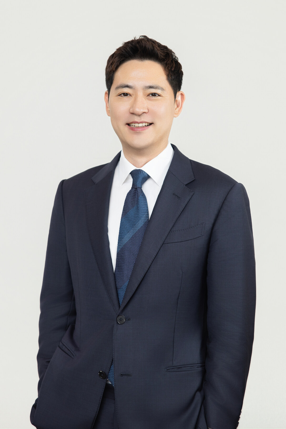 장휘일 대표변호사