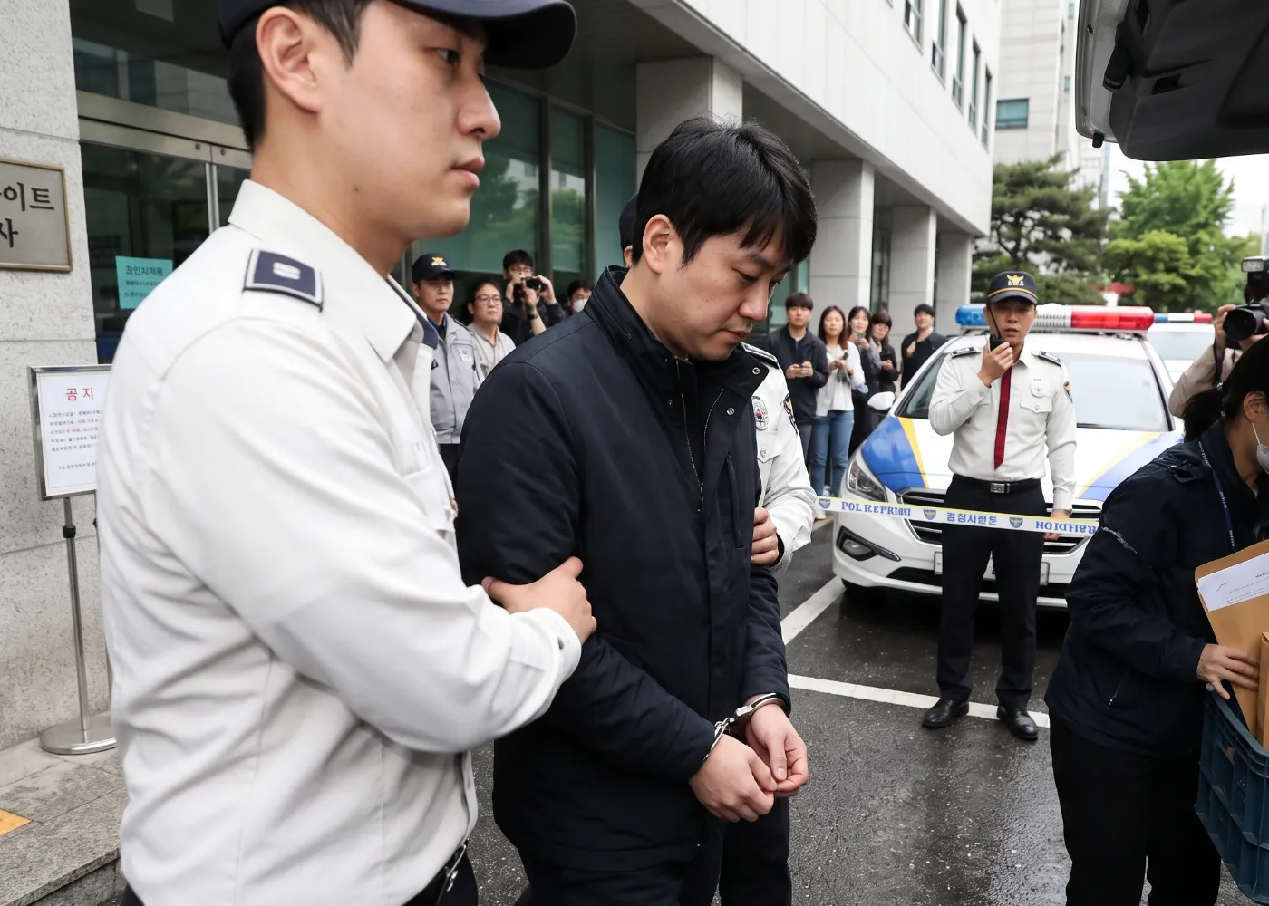 “‘술 취해 자는 줄 알고 신체 접촉을 했을 뿐인데 준유사강간이라니요?’ 준유사강간 처벌 수위와 심신상실·구속 방어 가이드”